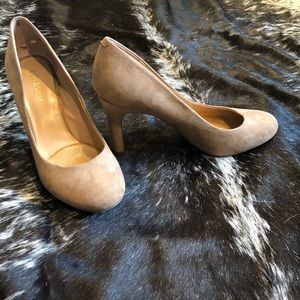 Kelly & Katie Faux Suede Pumps - Nude
